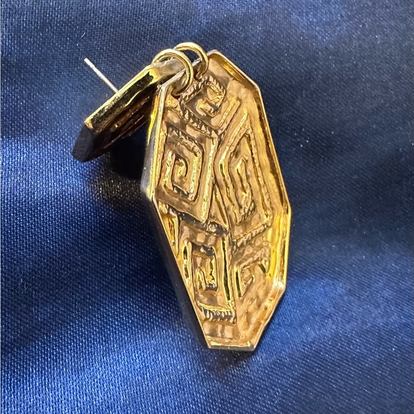 gold tone post statement earrings - Picture 4 of 6